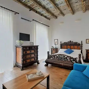 Iflat Palazzo Ragusi Palermo